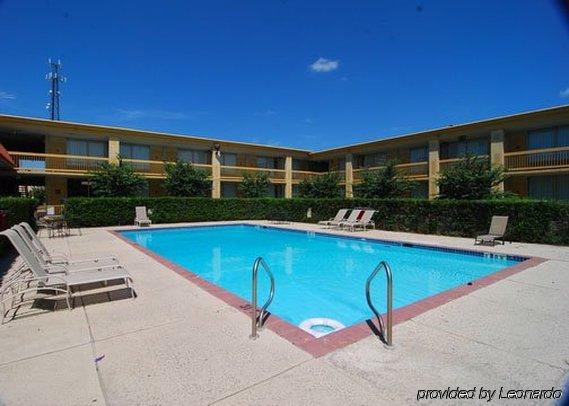 Hotel Elev8 Conroe Buitenkant foto